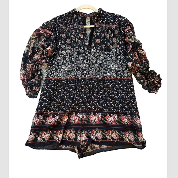 Adelyn Rae Marcella Printed Romper Size S - Picture 10 of 13